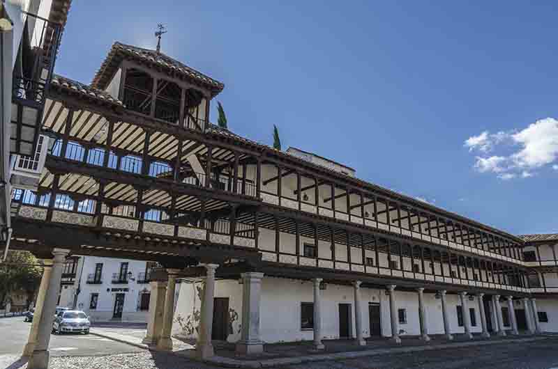 Toledo - Tembleque 06 - plaza Mayor.jpg